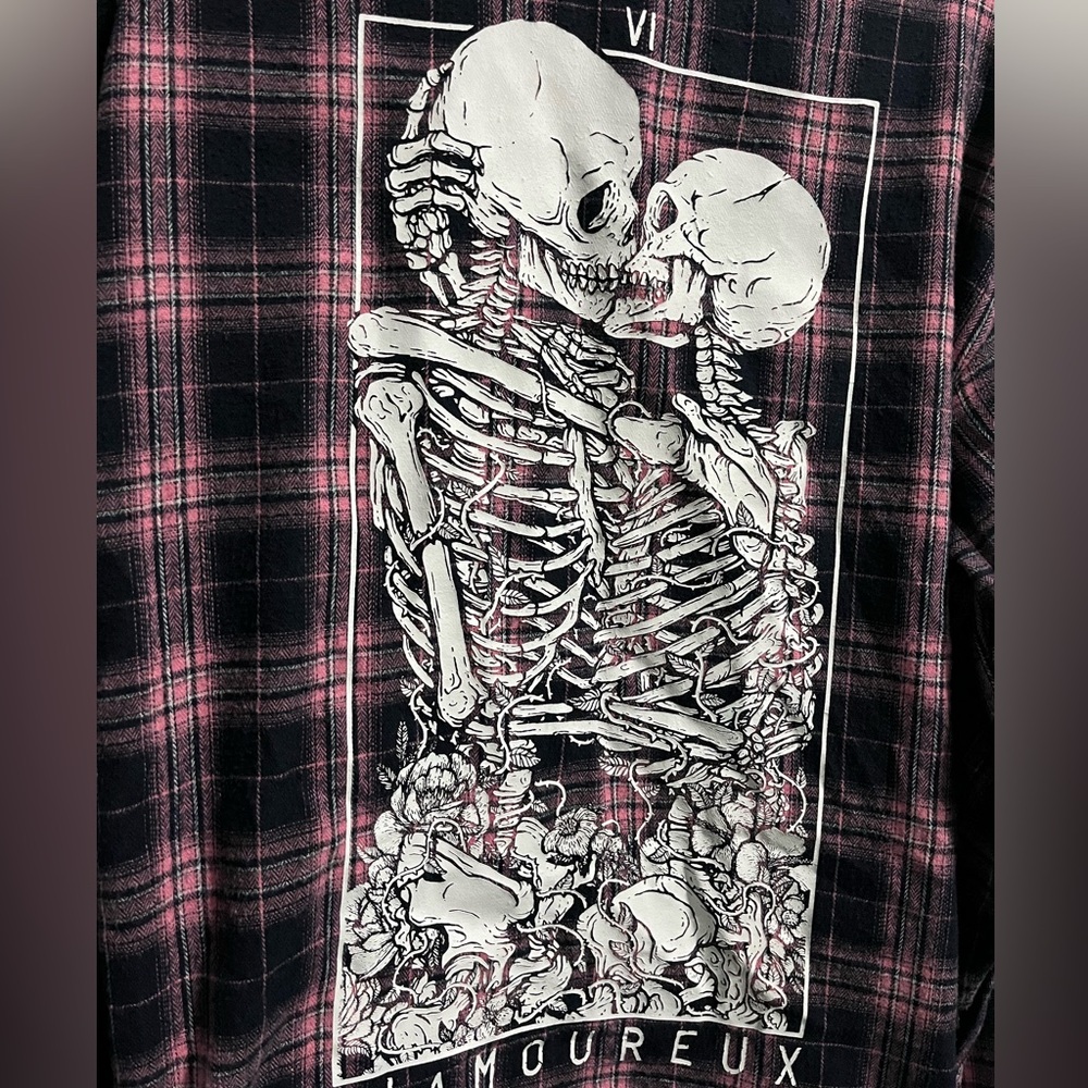 Plaid Flannel Shirt with Skeleton Graphic NEW - Picture 4 of 7